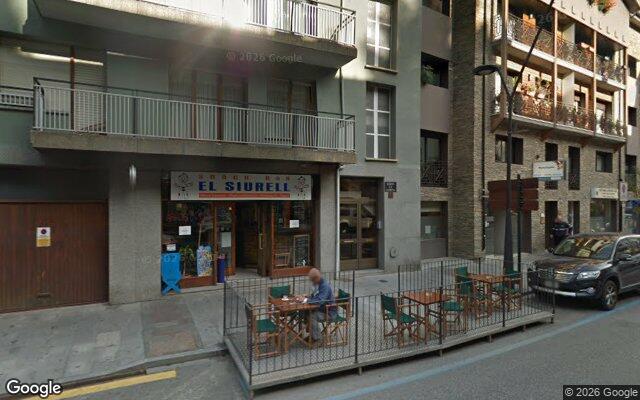 Vista de la parada Les Entrades des de Google Street View