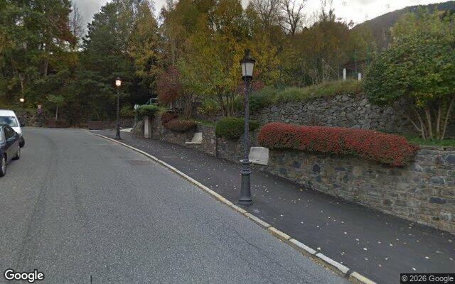 Vista de la parada Les Escoles des de Google Street View