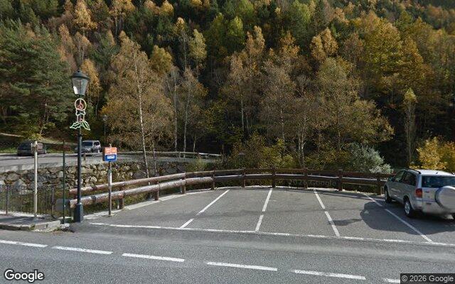 Vista de la parada Les Mines de Llorts des de Google Street View